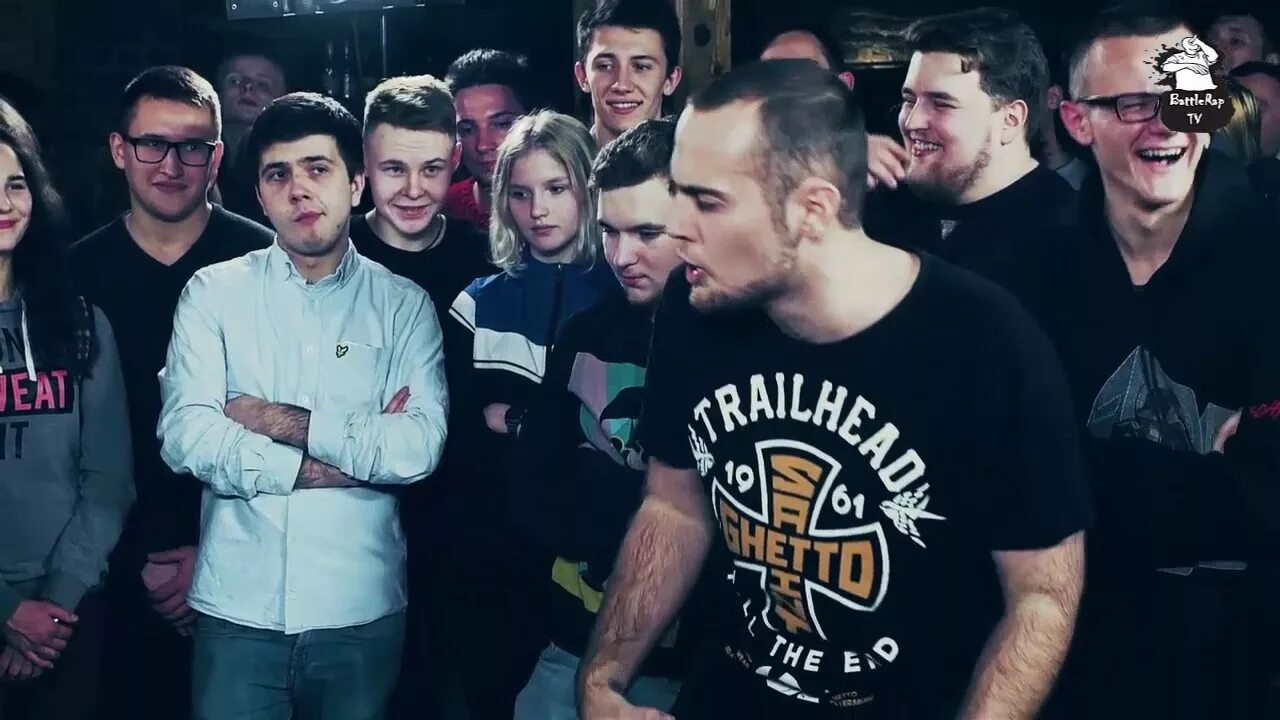 Дип экс сенсе. Diz Wheelz vs Deep-ex-sense. Диз Вилс рэпер. Deep-ex-sense фото.