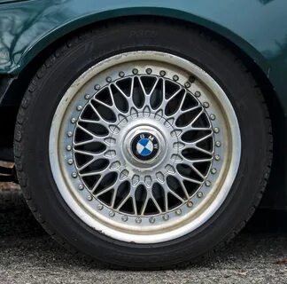 Vehicle wheels