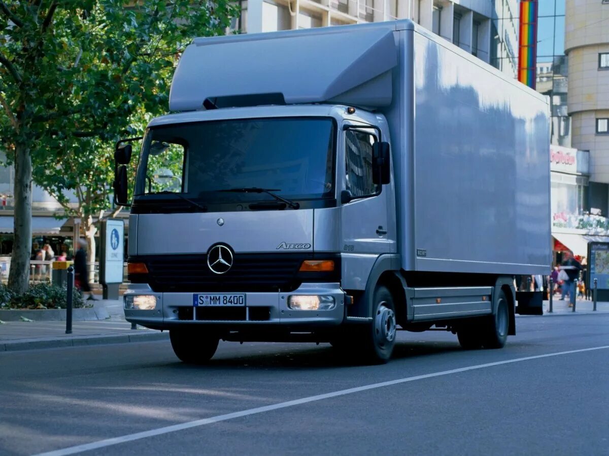 Mercedes Atego 815. Мерседес Бенц Атего. Грузовой Мерседес Атего. Мерседес Атего 5. Грузовик 5 7 тонн