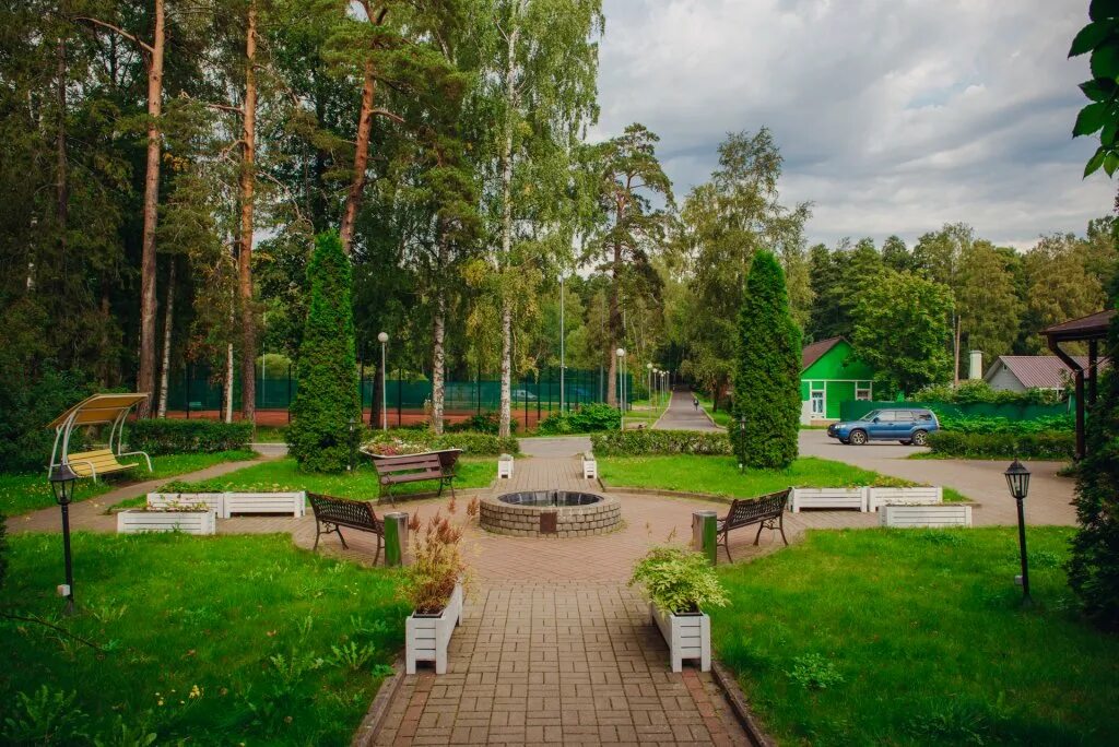 Раздолье турбаза йошкар-ола. Грааль кемерово парк-отель. Марий парк отель. Марий парк отель. Парк отель busel владимирская.