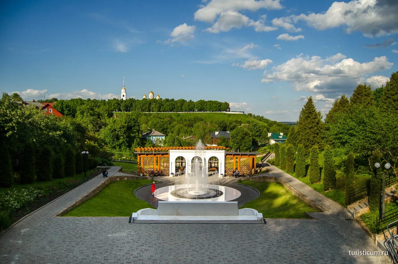 Патриаршие сады во владимире 2023. Патриаршие сады сайт. Достопримечательности владимира патриаршие сады. Патриаршие сады сайт. Патриарший сад во владимире.