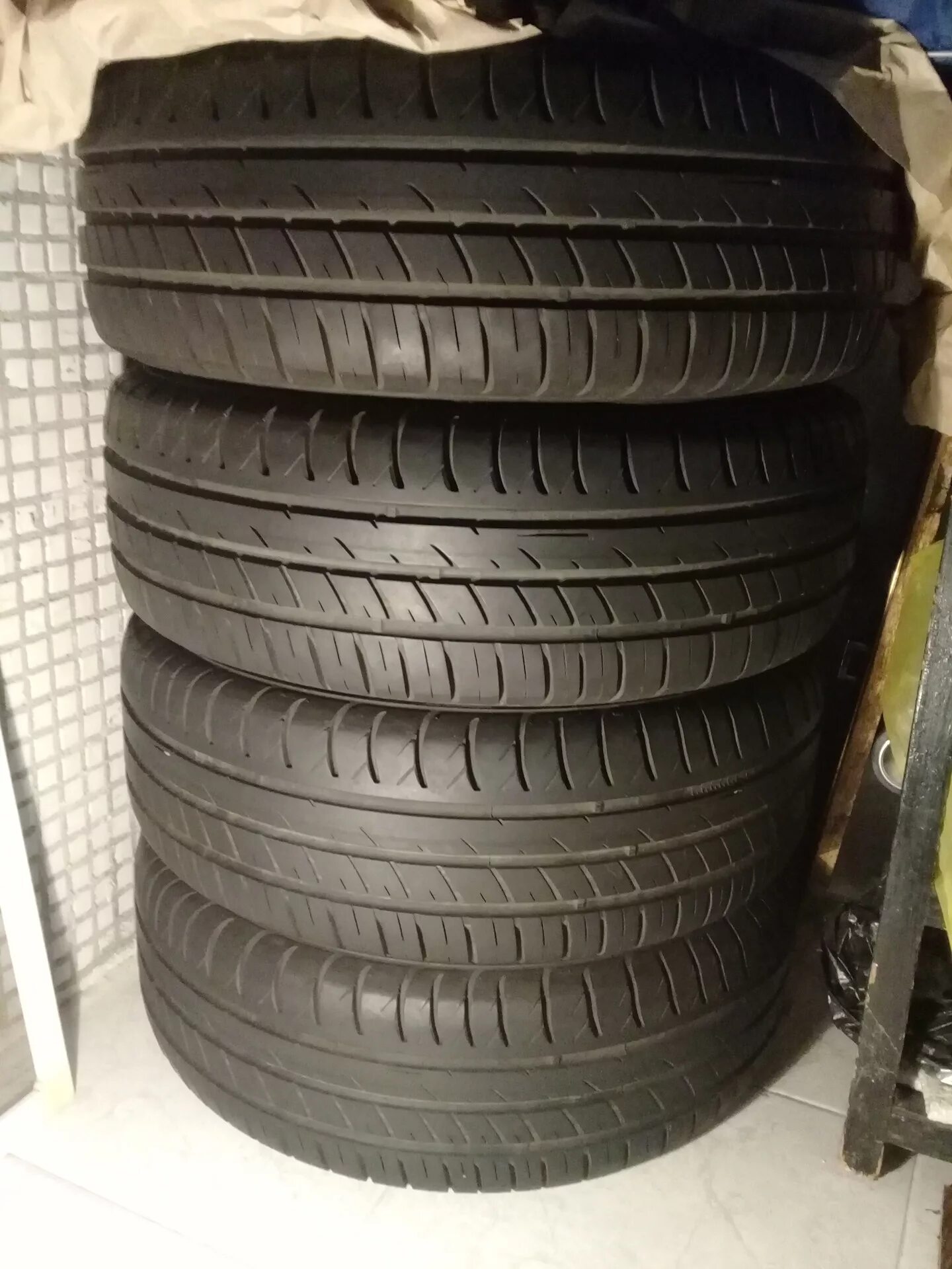 Магазин протектор. Виатти страда ассиметрико 185/60 r14. Химняярезина на авто в городе чита размер (26575-15. Японские шины грузовые. Бу резина чита.
