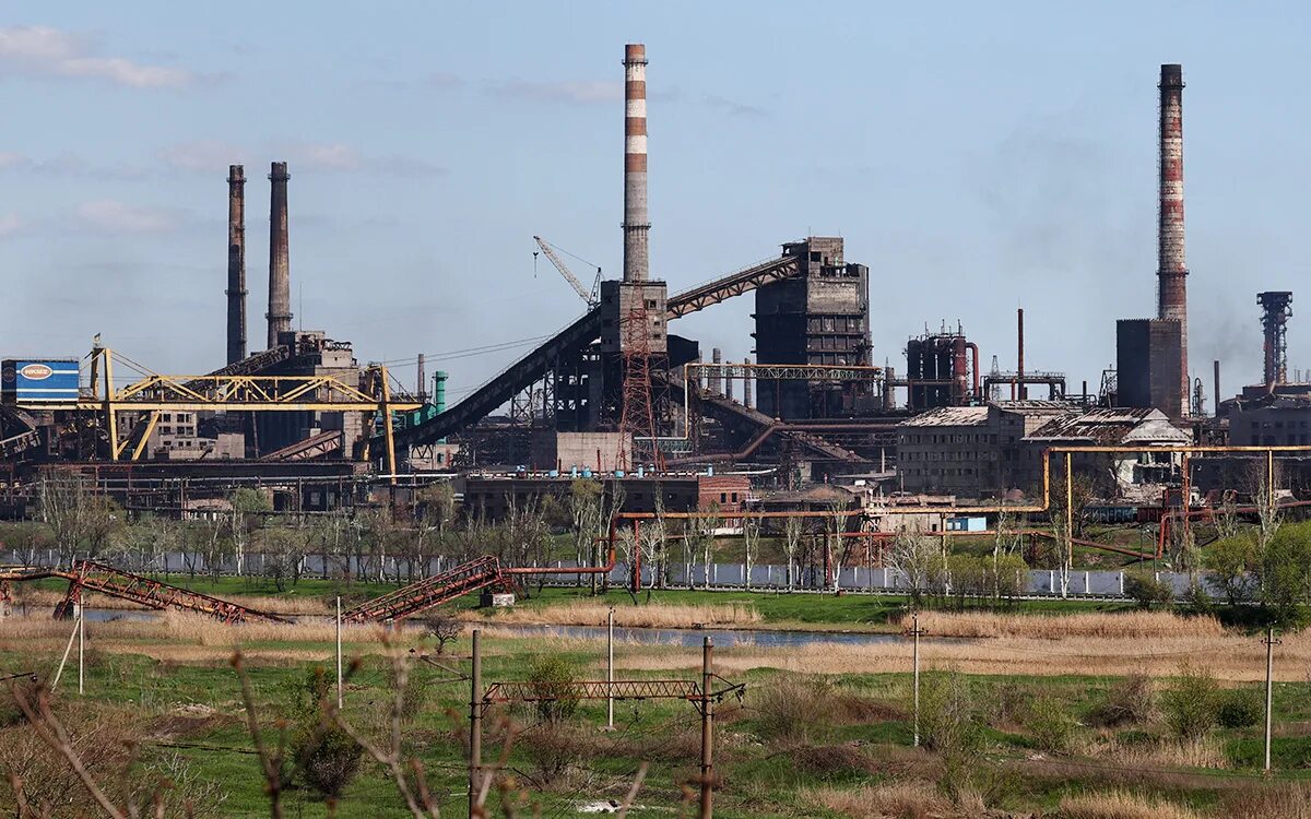 Азовсталь металлургический комбинат. Комбинат азовсталь. Азовсталь металлургический комбинат г мариуполь. Завод азовсталь в мариуполе площадь. Азовсталь металлургический комбинат г мариуполь.