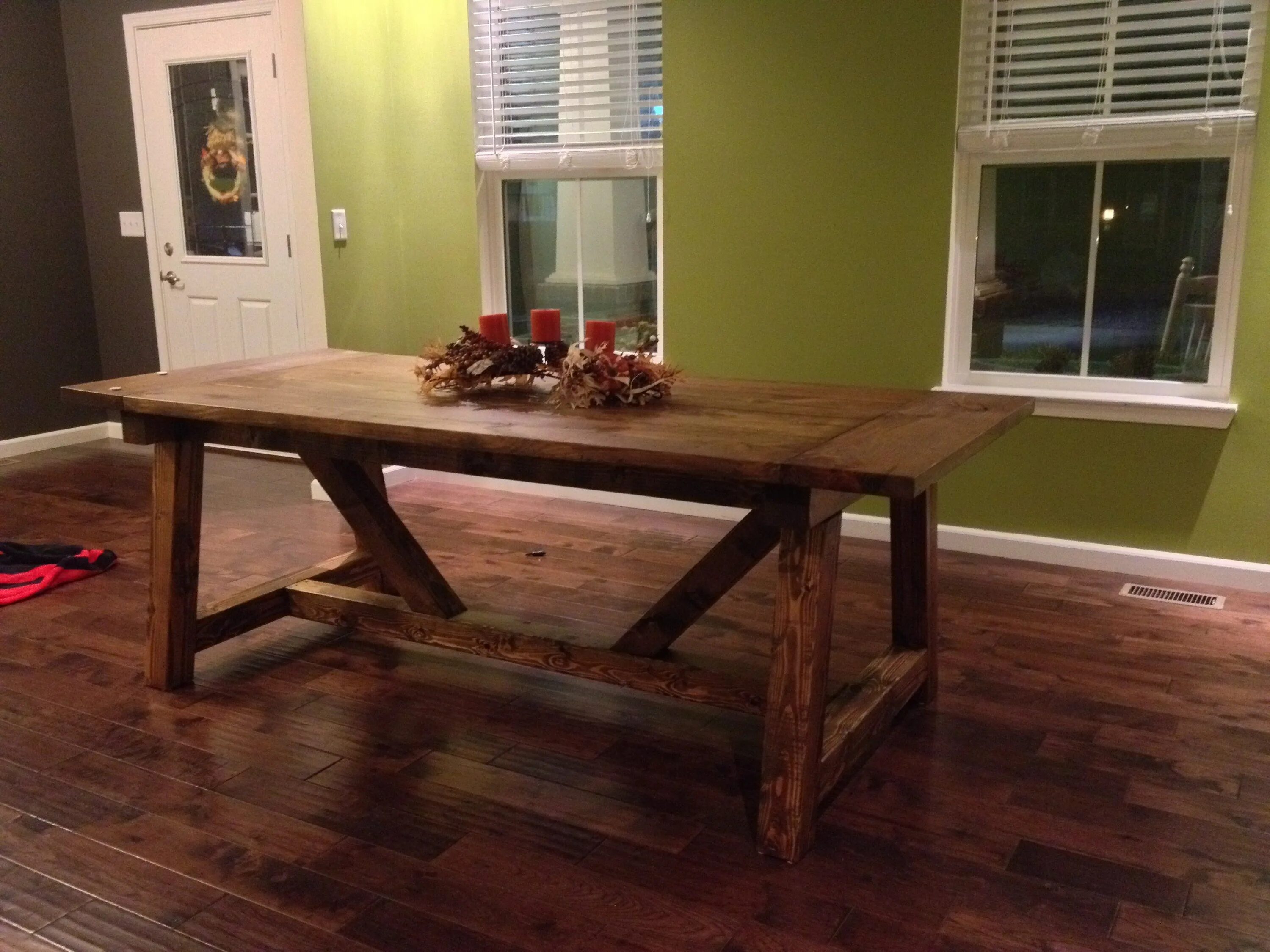 Необычные деревянные столы. Мебель из слэба дерева. Столы дерева видео. Столы дерева видео. Дизайнерские столы из дерева.