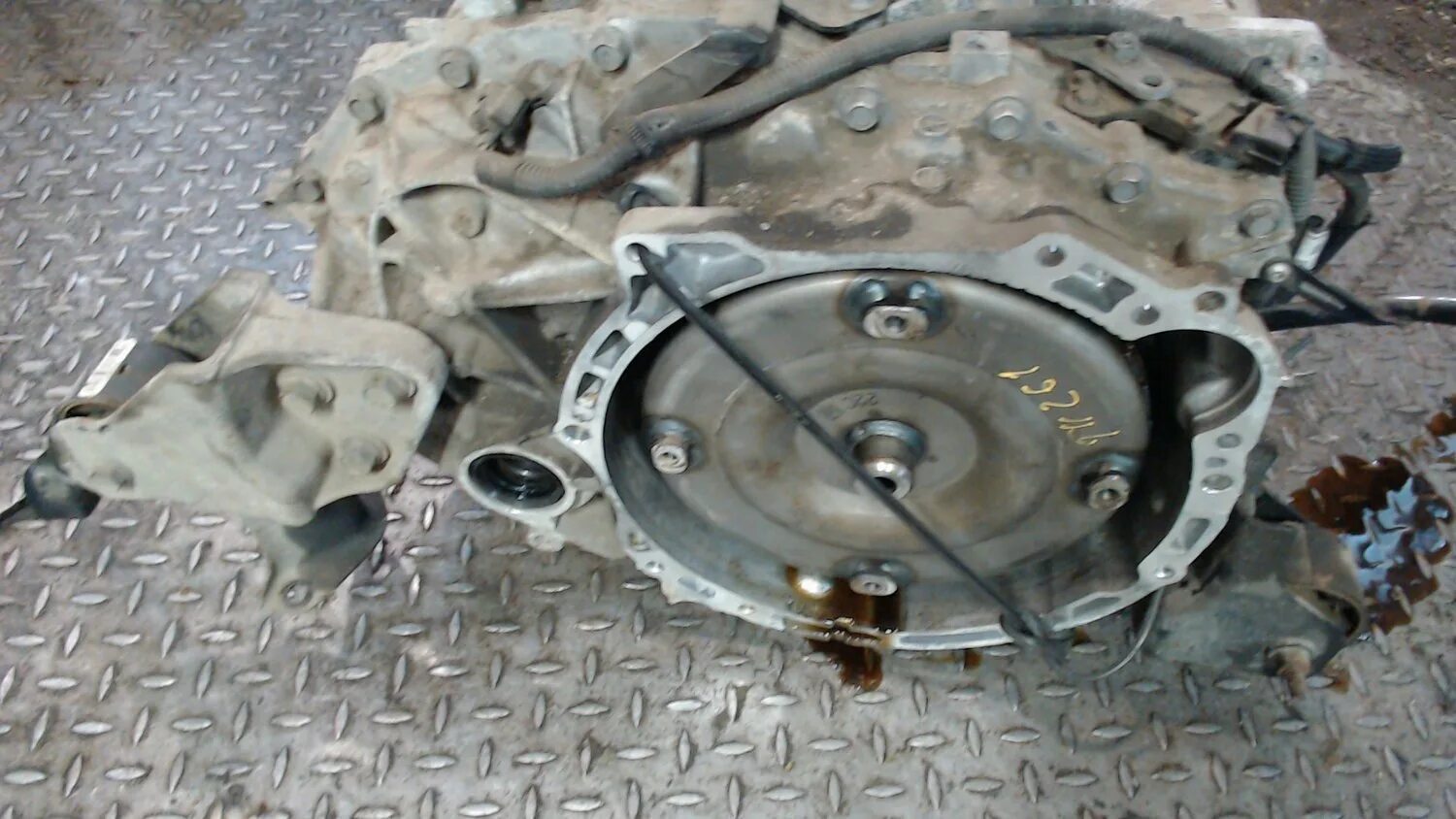 Додж калибр акпп калибр 2,4 2006. Dodge caliber 2. Датчик вариатора dodge caliber 2. Трубки вариатор додж караван 2011. Трубки вариатор додж караван 2011.