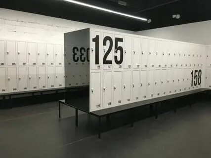 В спорткомплексе 99 шкафчиков с номерами