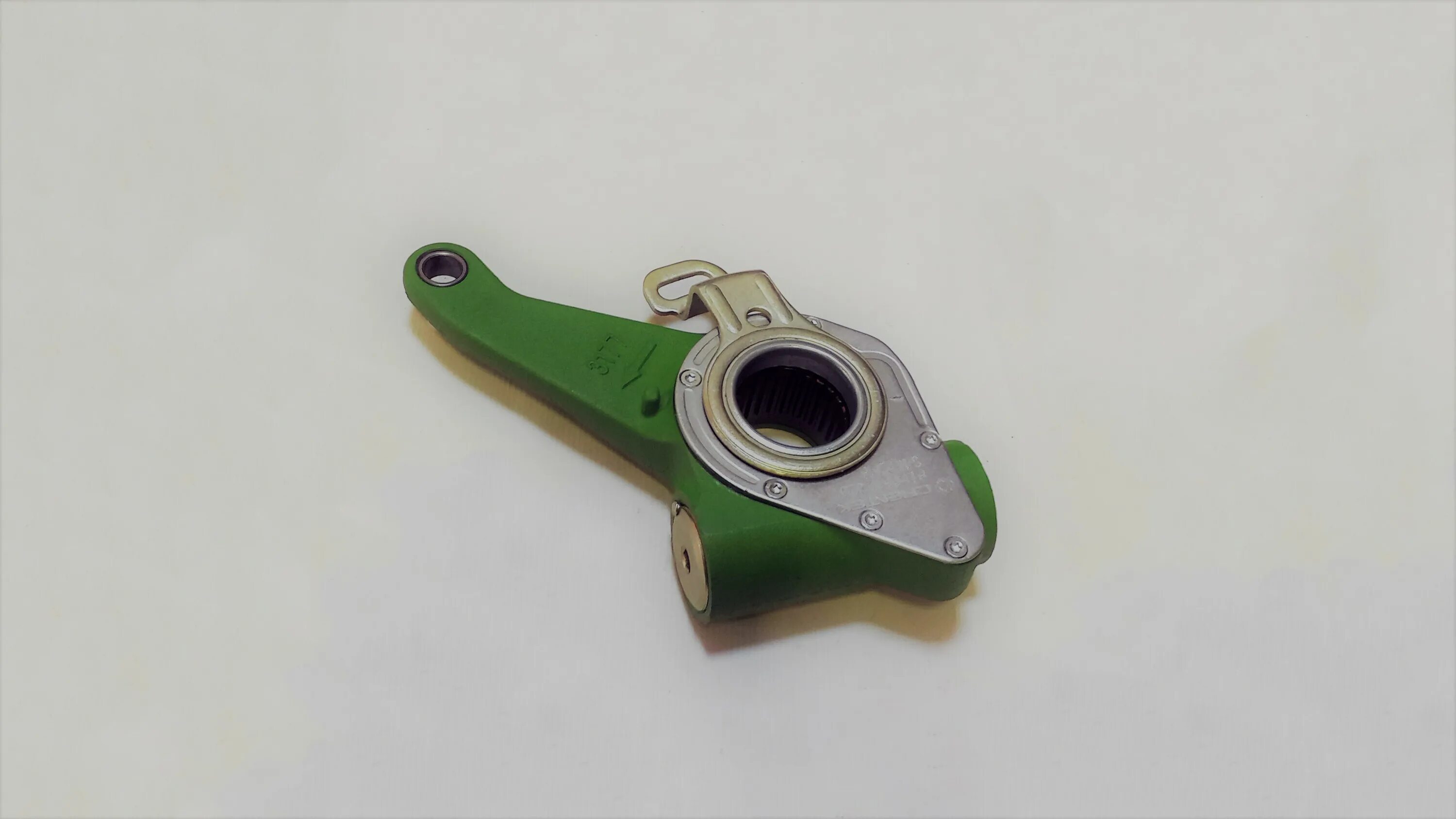 Тормозные трещетки передние f3000. Трещетка шакман. Рычаг тормоза регулировочный shacman    f3000 автомат. Трещетка тормозная шакман. Трещетка тормозная shacman f2000.