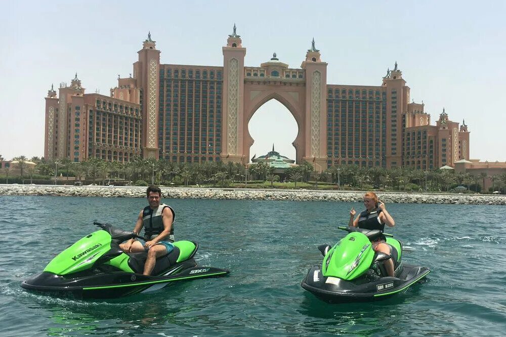 Jet Ski Dubai. Флайборд Дубай. Катание на лодочке Дубай. Катание на лодках в Дубае. Куплю воду дубай