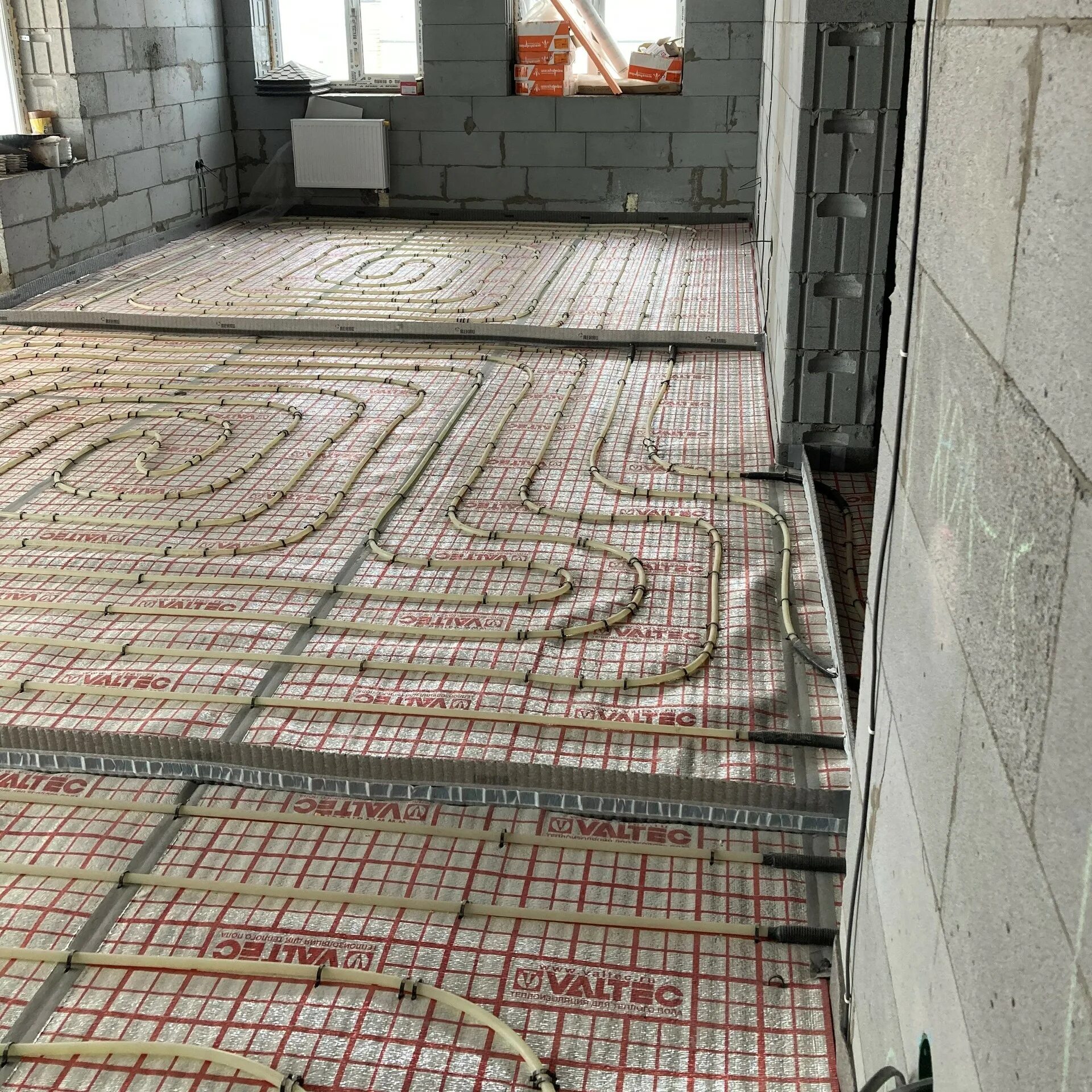 5м2 110вт. Инфракрасный пленочный пол lavita, lh-308. Монтаж тёплого пола водяного. Отопления в гараже травиное. Пленочный теплый пол qterm 220вт.