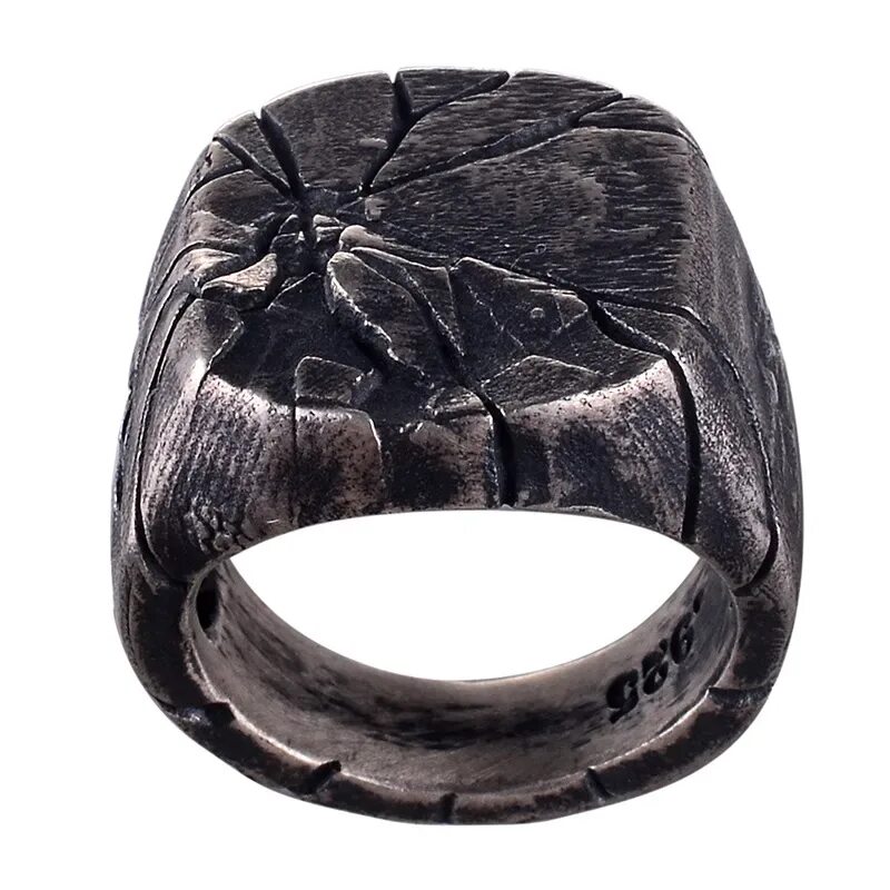 Винтажное мужское кольцо. Мужской перстень с пауком. Формы перстней. Кольцо из металла для мужчин.