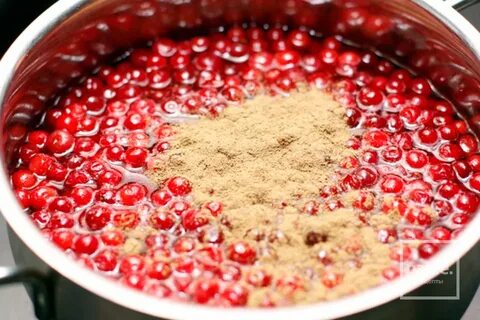 Соус из брусники на зиму для мяса