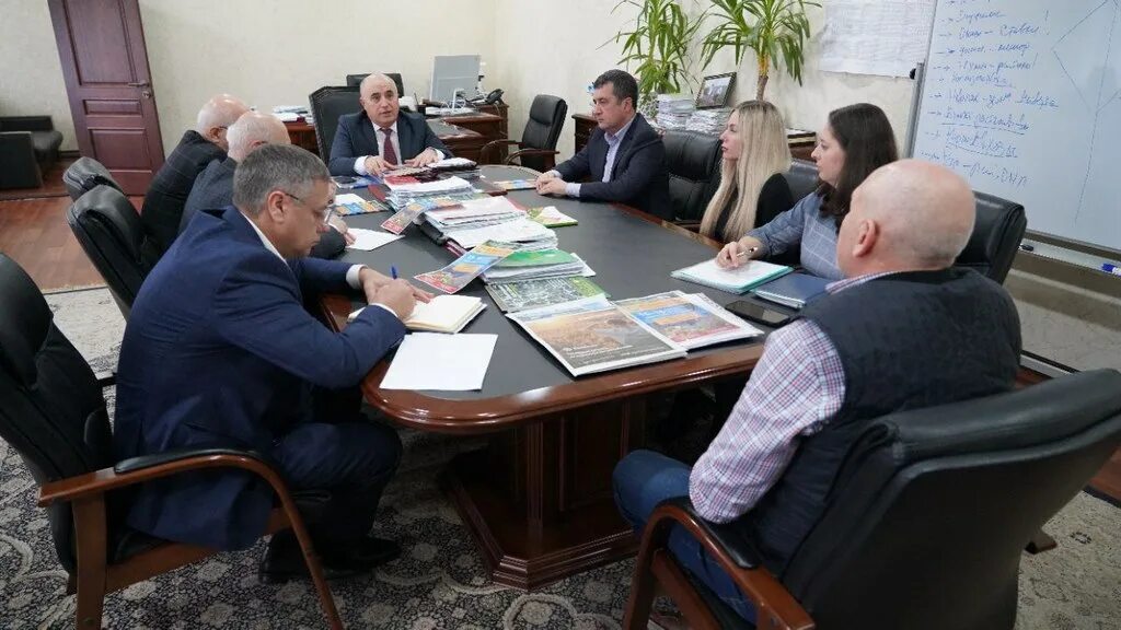 Exhibition agro. Диас агро культиватор. Агро 100 чувашия. Каспий агро чувашия. Выставка агро кавказ 2023 фото.