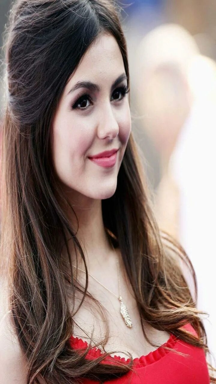 Usa actress. American actress. american actress 16 лет. mckeena american.actress. america actress names.