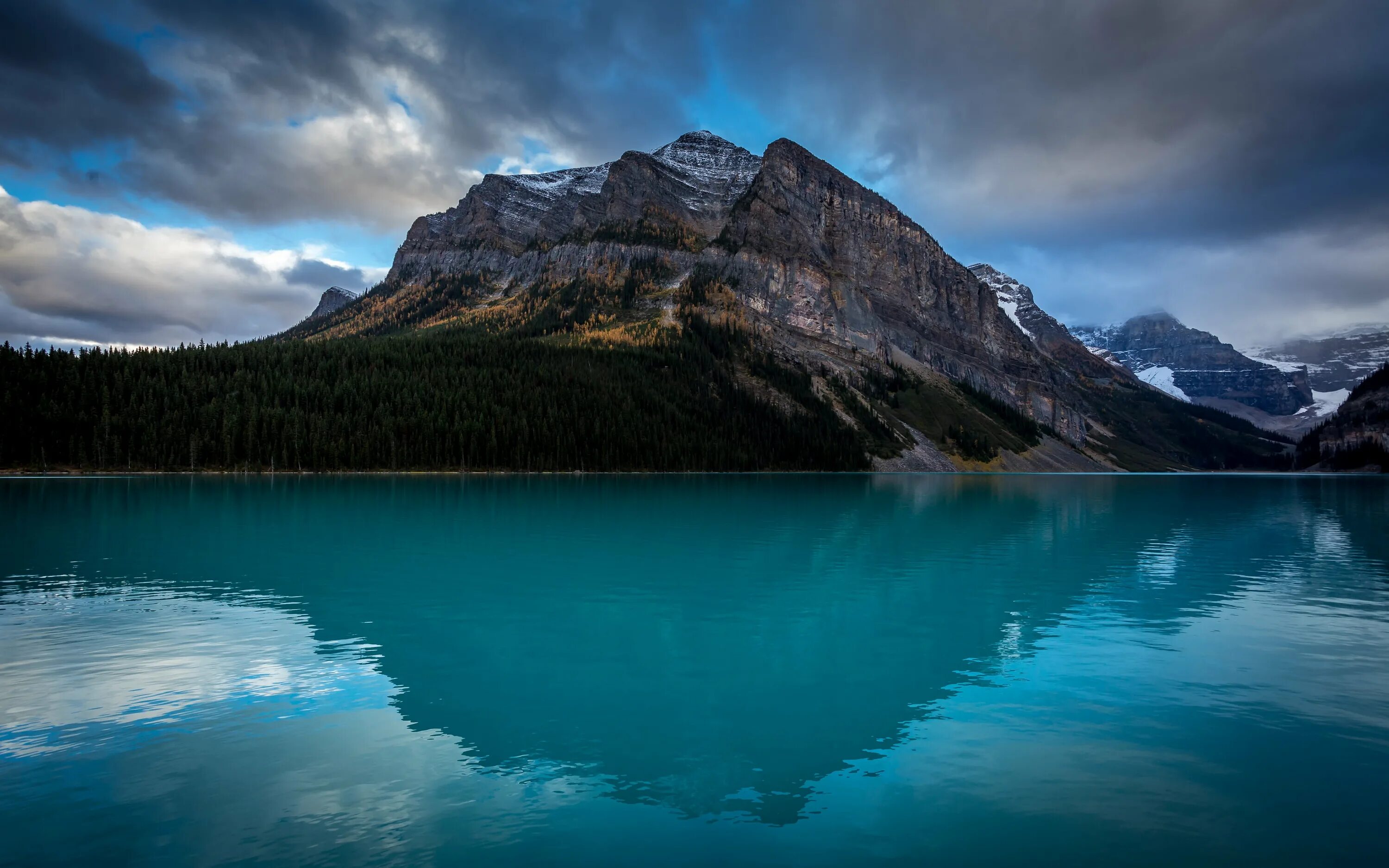 Великие озера канады. C lake. Горы озеро панорама. C lake. Доломитовые альпы, италия.