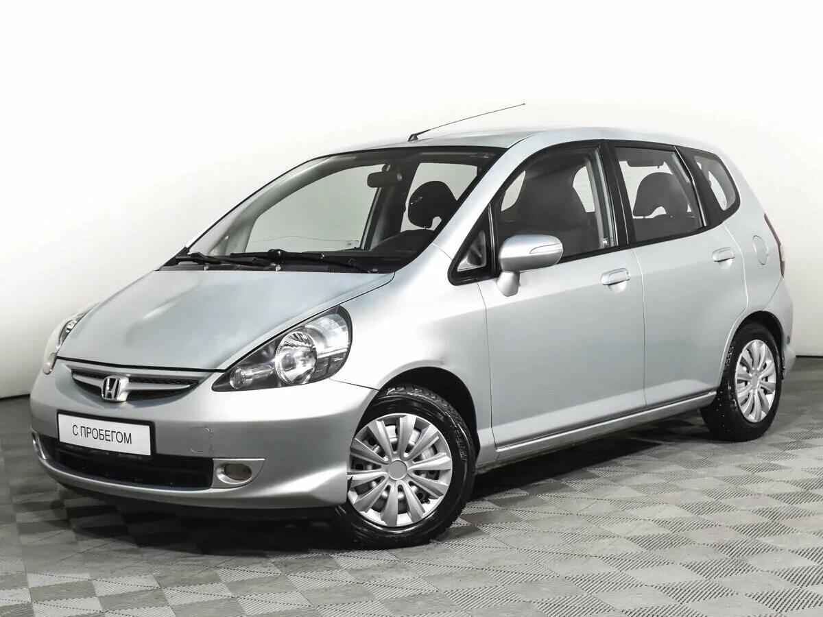 Характеристика хонда джаз. Honda jazz 2008 sport. Honda jazz 1. Хонда джаз 2008 года. Характеристика хонда джаз.