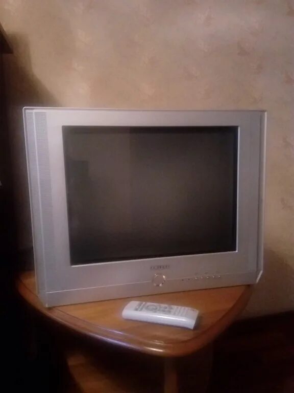 Марки китайских телевизоров жидкокристаллических. Телевизор philips 21pt5408 21". Тв 21 дюйм. Телевизор самсунг 21 дюйм кинескопный. Тв 21 дюйм.