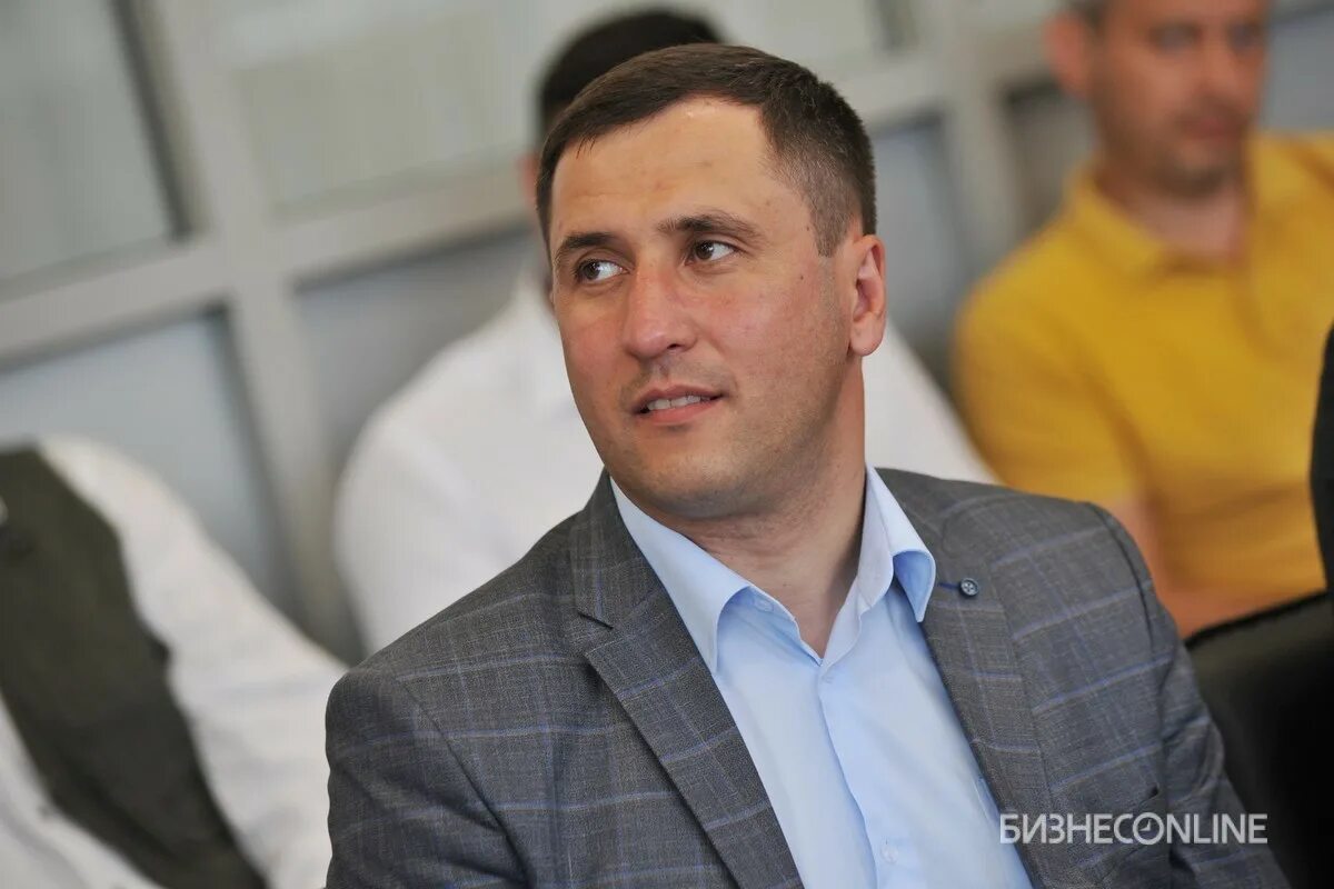 Руководитель исполкома набережные челны. Салахов фарид исполком челны. Салахов исполком челны. Айрат сайдашевич набережные челны. Н.