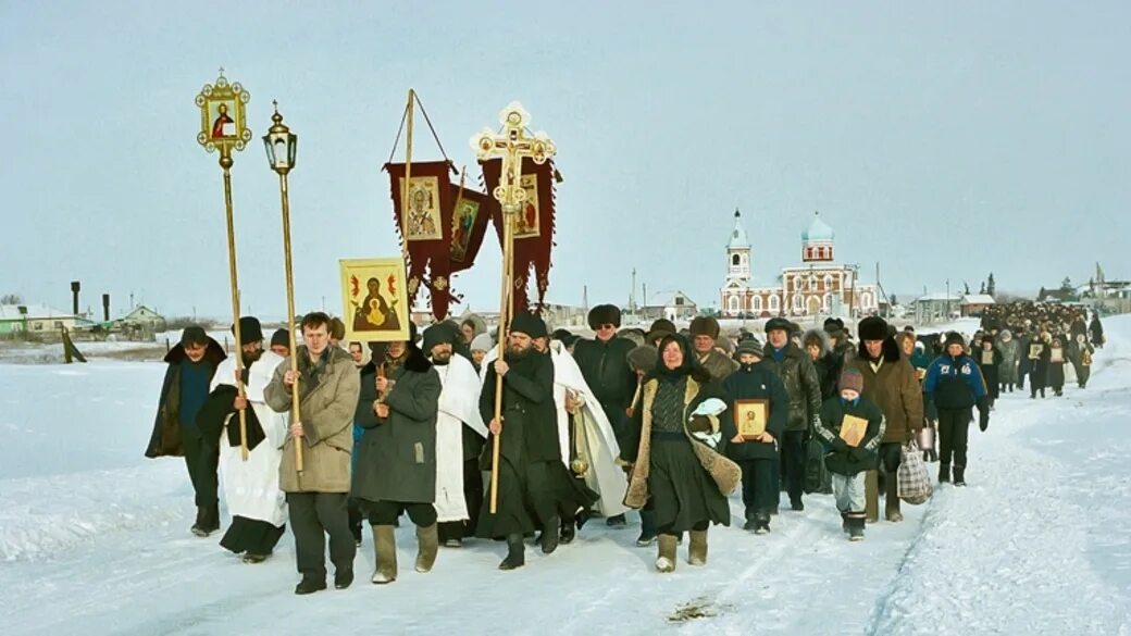 Крестный хох на крещение. Крещение руси ход событий кратко. Крещение господне. Крещение ход. Крестный ход на крещение.