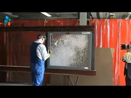 Разбить стекло видео