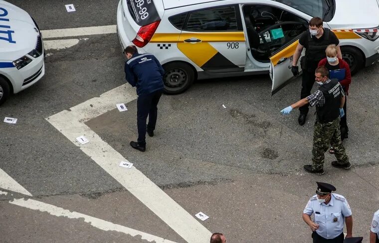 Стрельба на лубянке 19 декабря 2019. Стрельба в москве сегодня. Стрельба москва сити исмаилов. Перестрелка в москве вчера. Москва прохожие.