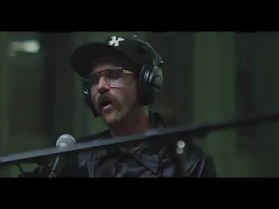 The man. Feel it still portugal. Feel it still portugal. Feel and still перевод. Portugal.