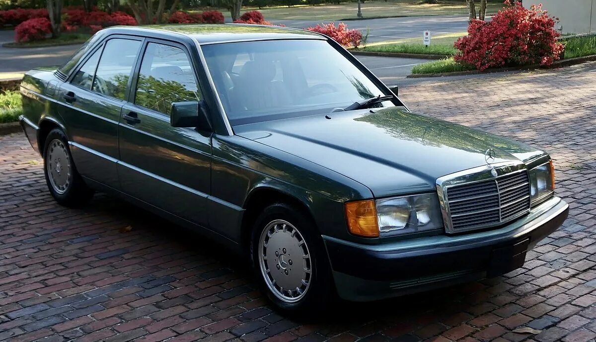 Mercedes w124 1993. Мерседес w124 1996. Мерседес 124 1992. W224 мерседес 1991. Мерседес 1993 е.