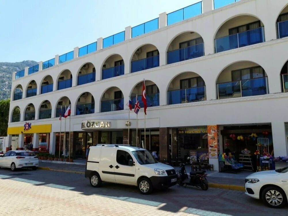 Ozcan beach hotel мармарис. Ozcan beach hotel 4. Ozcan beach hotel 4 мармарис. Ozcan beach hotel 4. Ozcan beach hotel 4 турция мармарис.
