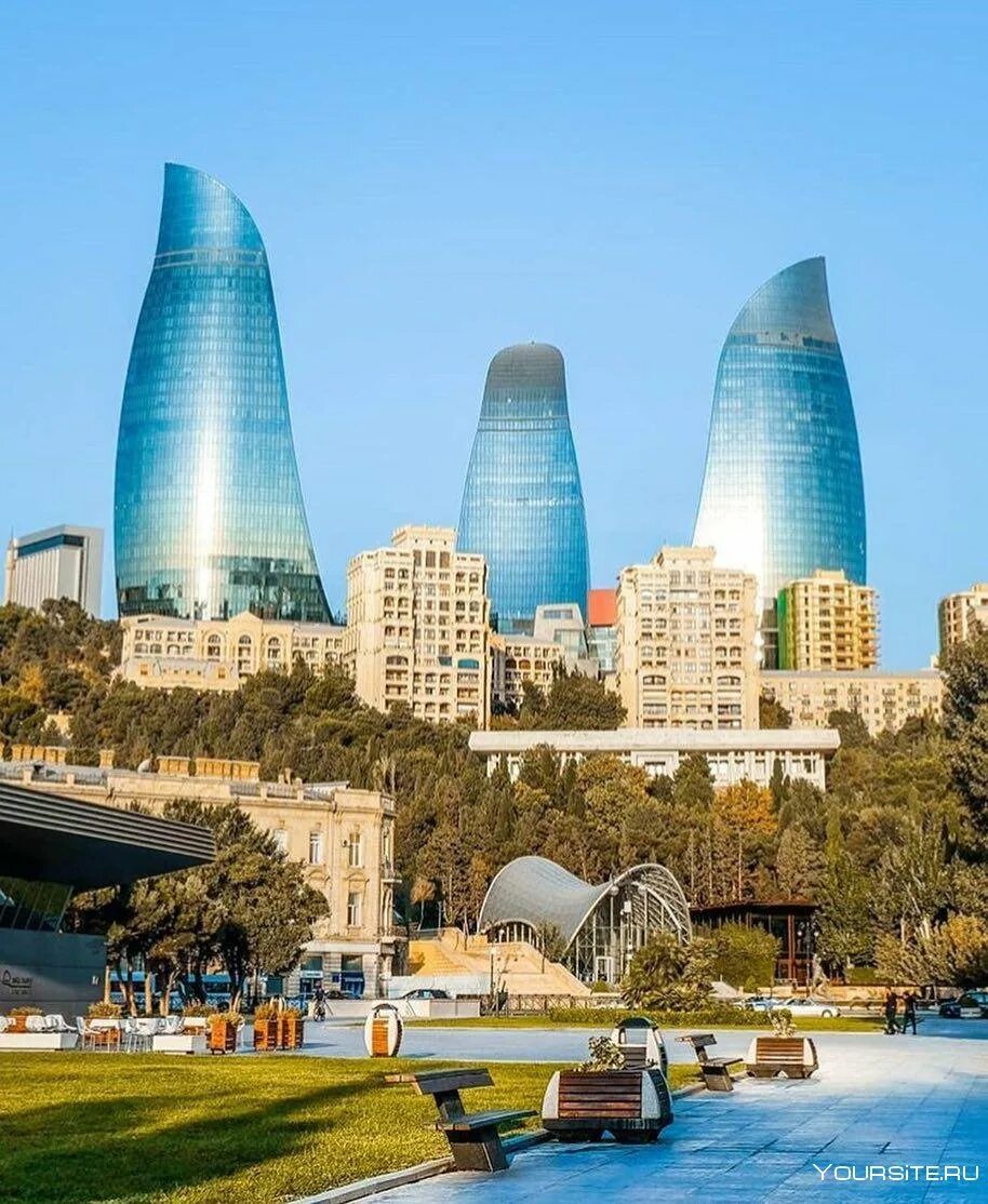 Какая столица у азербайджана. Флейм Тауэрс Баку. Баку столица Азербайджана. Баку 2022 город. Азейбарджан Баку.