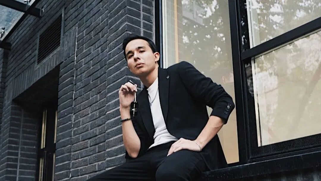 Мирас жугунусов все песни. Мирас жугинисов. жунусов мирас. miras zhugunussov блоггер. жугунусов мирас - әндетемін.