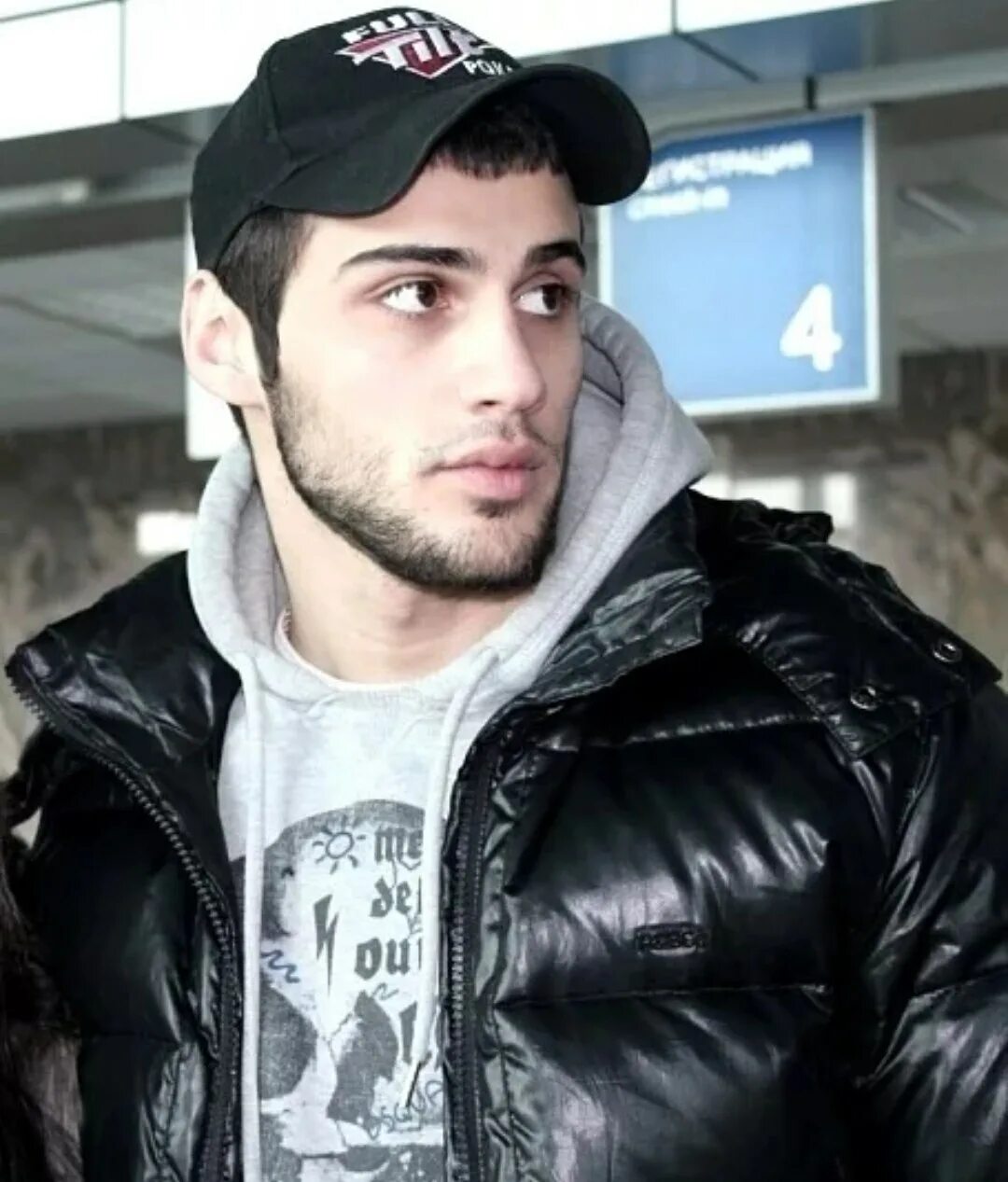 Кавказцы 2008. Красивые мужчины кавказа. Сайт кавказец. Дагестанец с каре. Аборигенная кавказская овчарка.