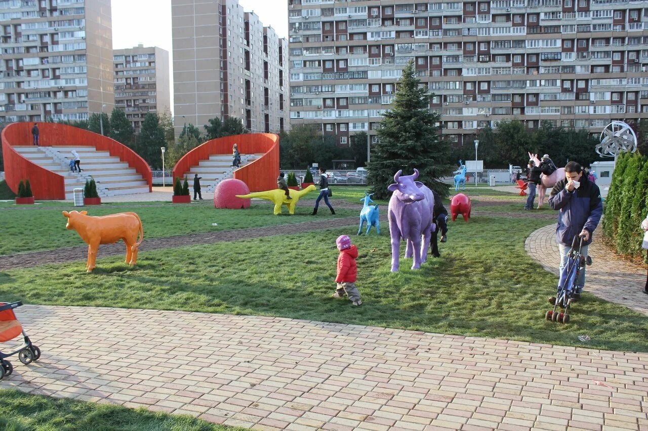 Город-парк переделкино ближнее бориса пастернака улицы. Парк бориса пастернака переделкино. Афиша день города москва новопеределкино. День города москва новопеределкино. Переделкино ближнее город парк.