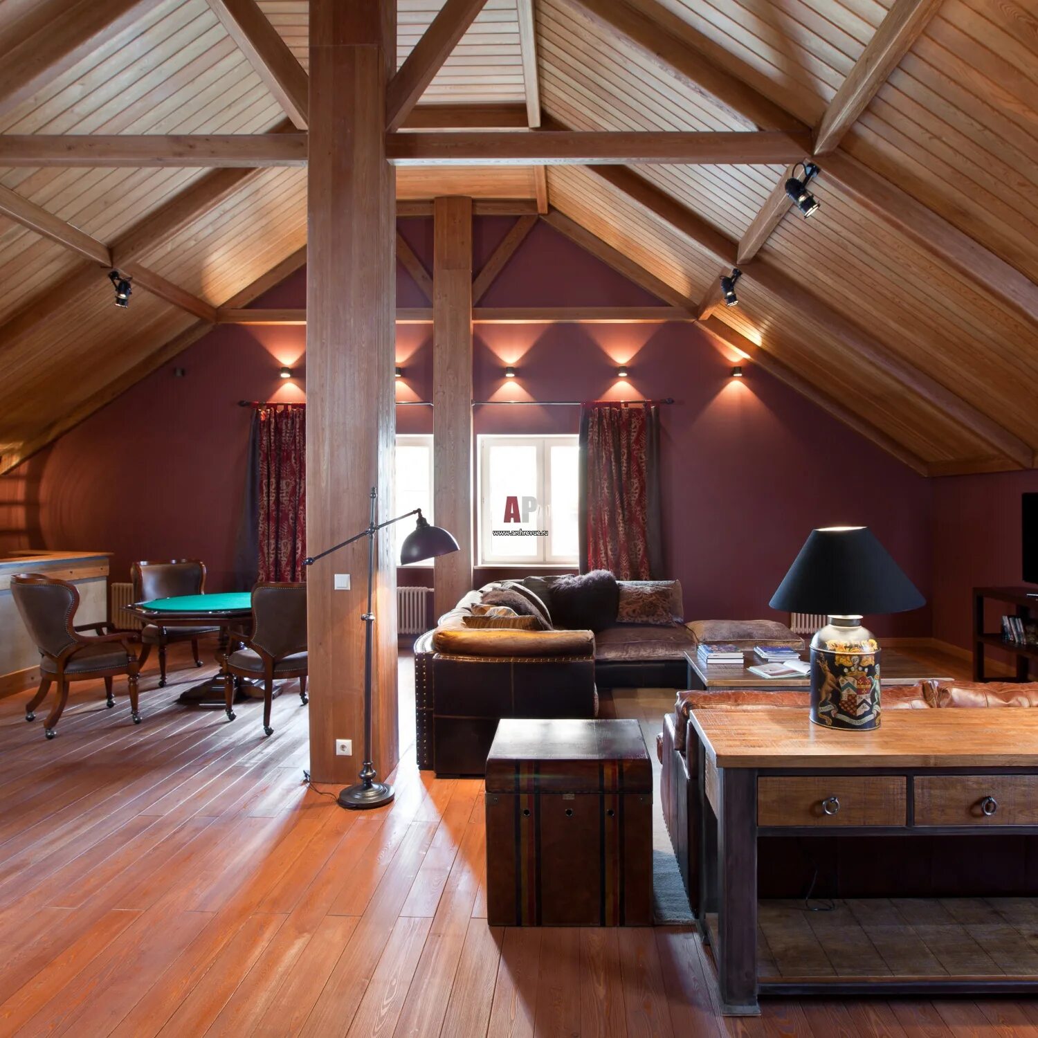 Фальшбалки в интерьере лофт. Интерьер мансарды. Фальшбалки в интерьере скандинавский стиль. Жилая мансарда двухскатной крыши. Жилая мансарда двухскатной крыши.