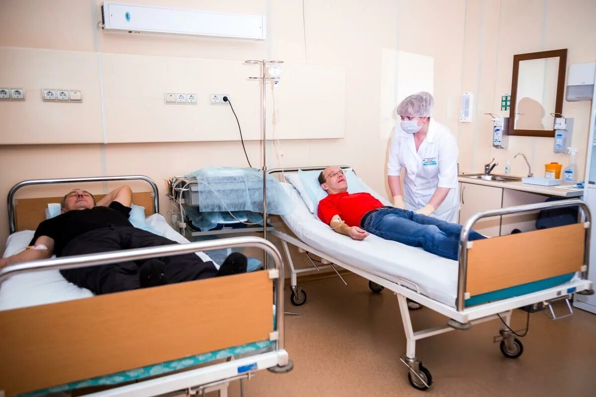 Дневной стационар диагностического центра. Брянск бежицкая 2в. Дневной стационар диагностического центра. Детский стационар илр санаторий. Кабинет дневного стационара.