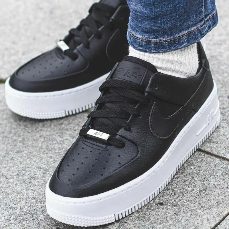 Найк форс мужские оригинал. Nike air force 1 07. Найк форсы кожаные. Nike кроссовки air force 1. Nike air force 1.