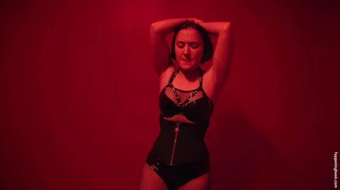 Zelda Williams Nude.