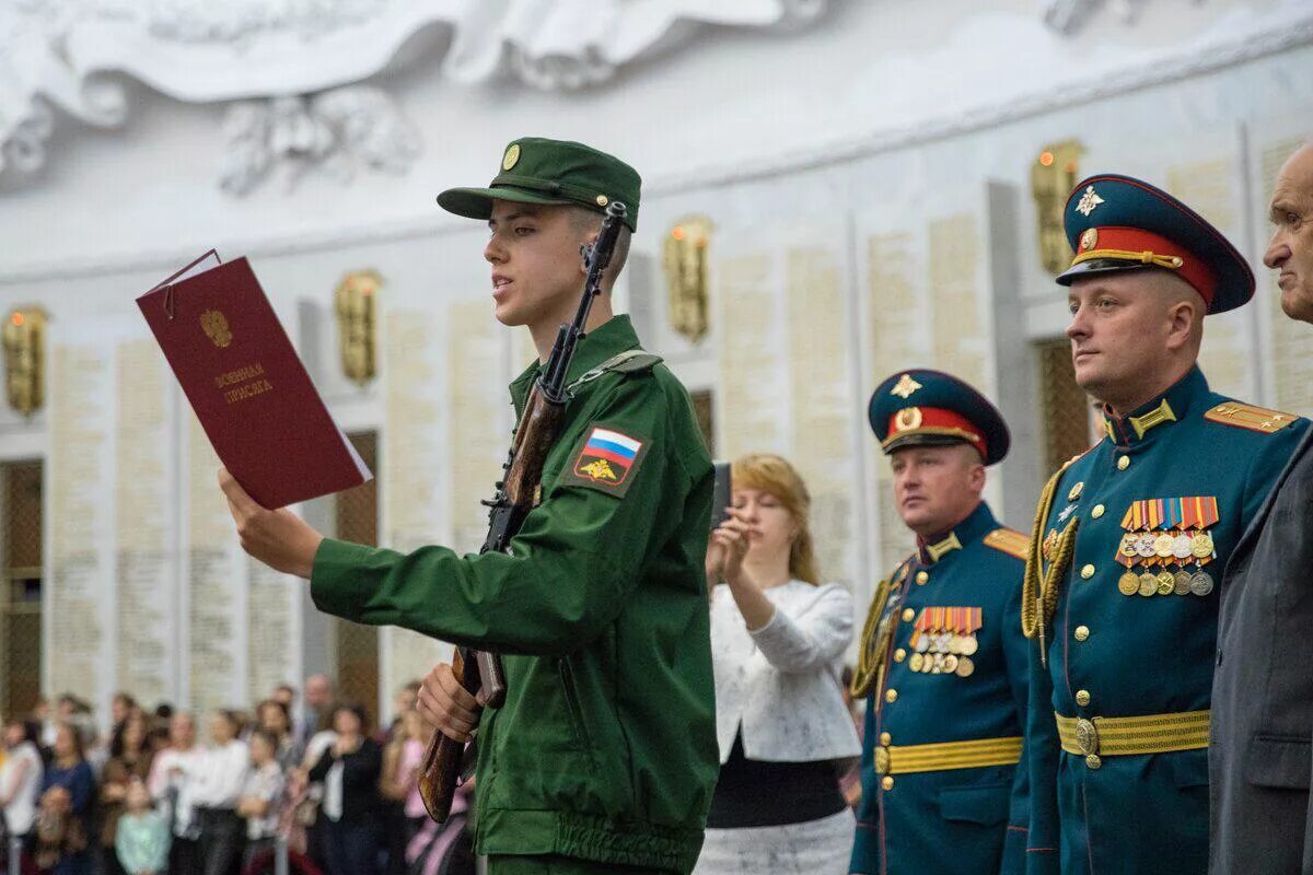 154 комендантский полк. 154 Комендантский Преображенский полк. 154 ОКП присяга. 154 ОКПП Москва.