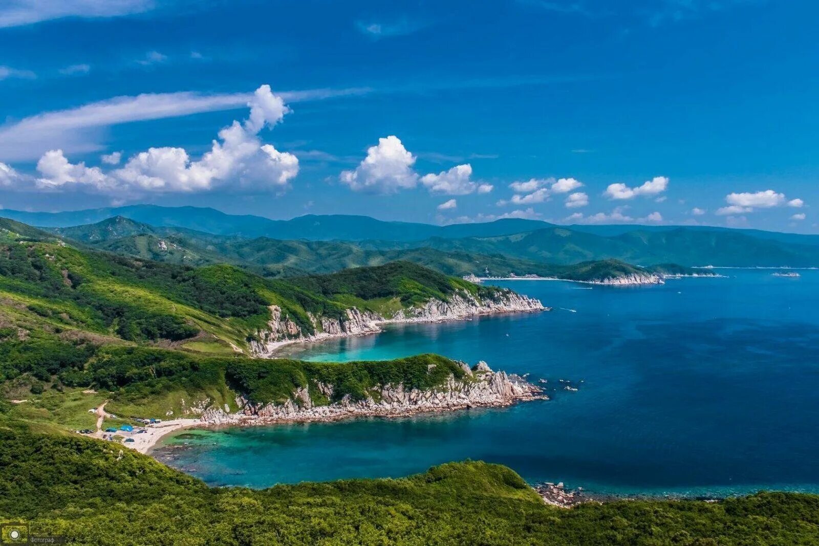 Японское море в приморском крае. Бухта триозёрье приморский край. бухта триозерье находка. японское море бухта триозерье. ливадия триозерье.