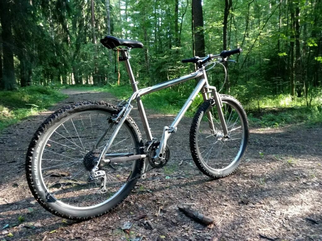 Roadbike aluminium. Велосипед gestalt hx 553. Сталь или алюминий велосипед. Алюминий или сталь велосипед. Gravel flat bar.