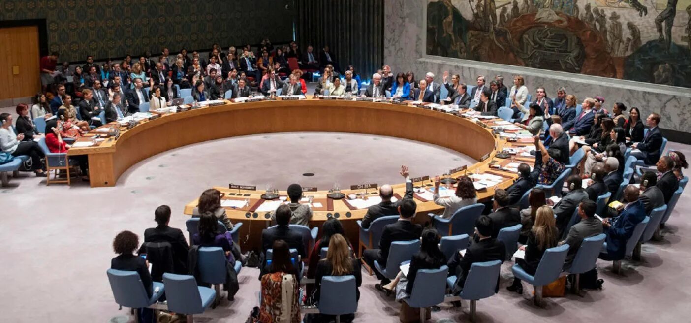 Постоянными членами безопасности оон являлись. Совет безопасности ООН 2002. Совбез ООН. Заседание Совбеза ООН. ООН участники.