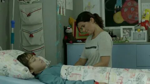 Красные браслеты русский
