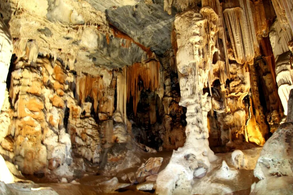 Пещеры стеркфонтейн юар. Пещеры стеркфонтейн. Пещеры канго, южная африка. Пещеры канго. Пещеры канго, южная африка.