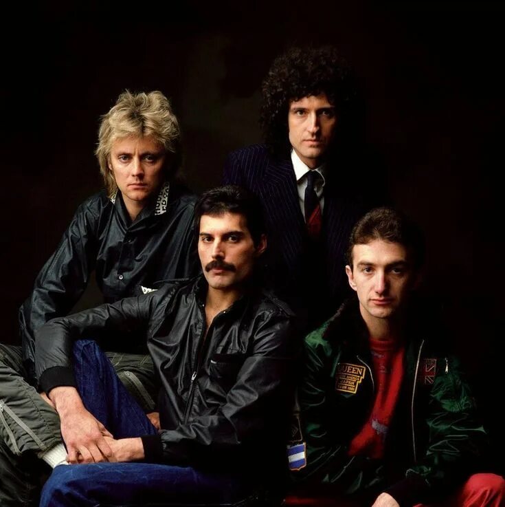 Greatest hits collection. Queen Богемская рапсодия. Обложка группы Квин. Группа Queen Greatest Hits. Queen Greatest Hits 1 CD.
