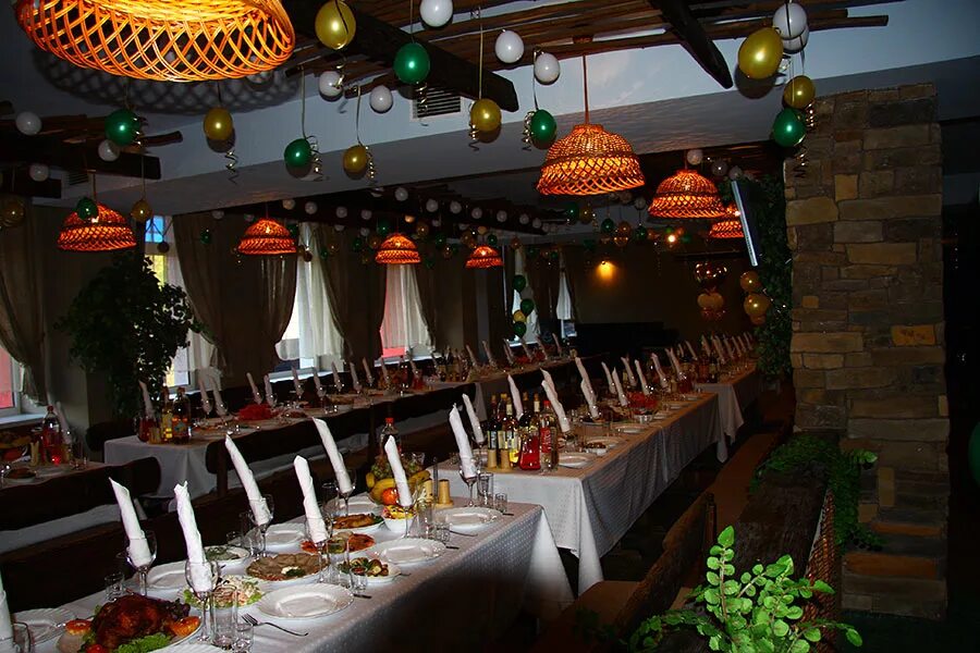 Ресторан на демократической самара. Демократическая, 7. Демократическая 7 самара. Ресторан русский лес самара. Кафе дубки самара.