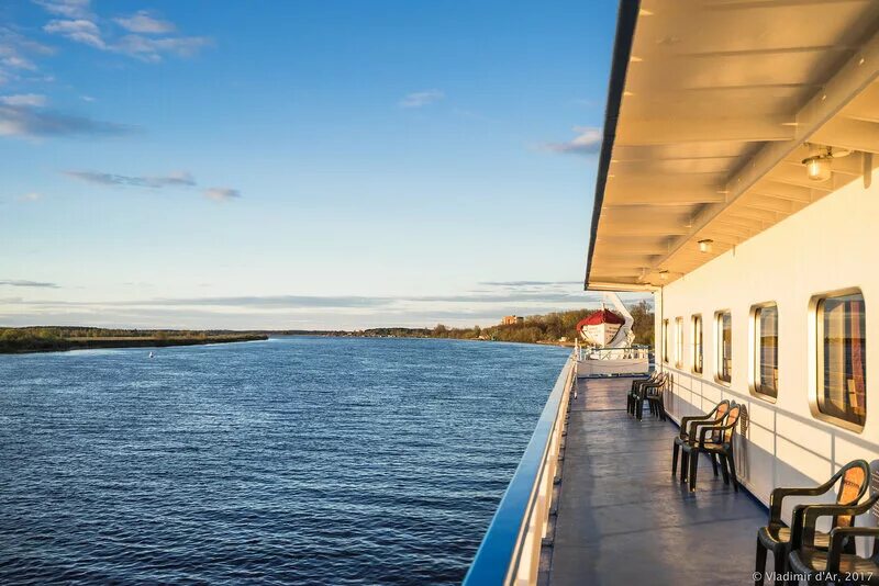 Речной вокзал казань круизный теплоход. Мариинский посад теплоход. Речной круиз мышкин углич. Теплоходы в угличе. +мышкин круиз на теплохоже.