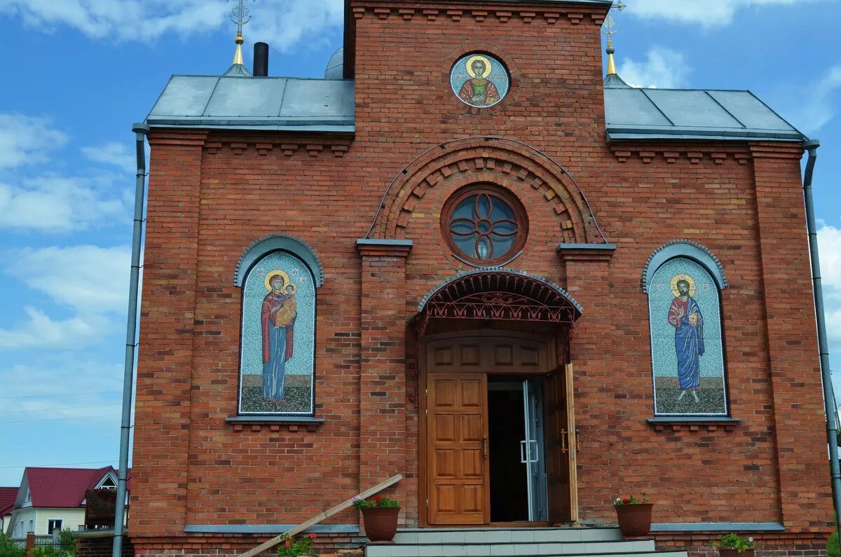 церковь пантелеймона целителя сочи. храм пантелеймона дубна. храм пантелеймона целителя курган. храм пантелеймона дубна. церковь пантелеймона целителя сходня.