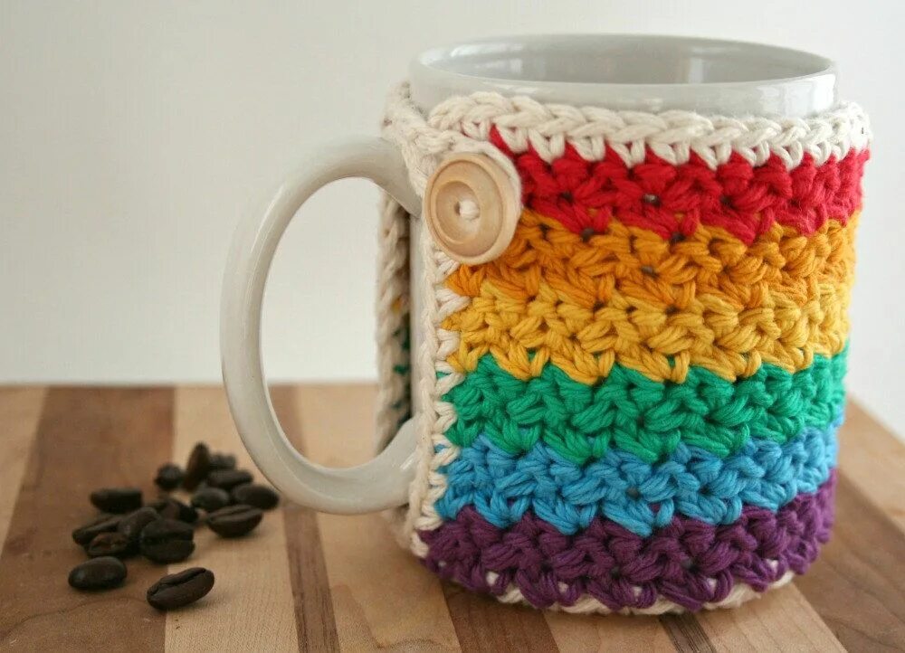 Как связать кружку крючком. Кружка из трикотажной пряжи. Вязаная кружка. Как связать кружку крючком. Одежка для чашки.