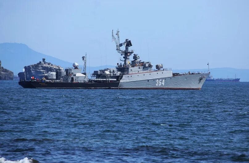 Малый противолодочный корабль 3 ранга "Онега" проекта 1124М Северного флота ВМФ 