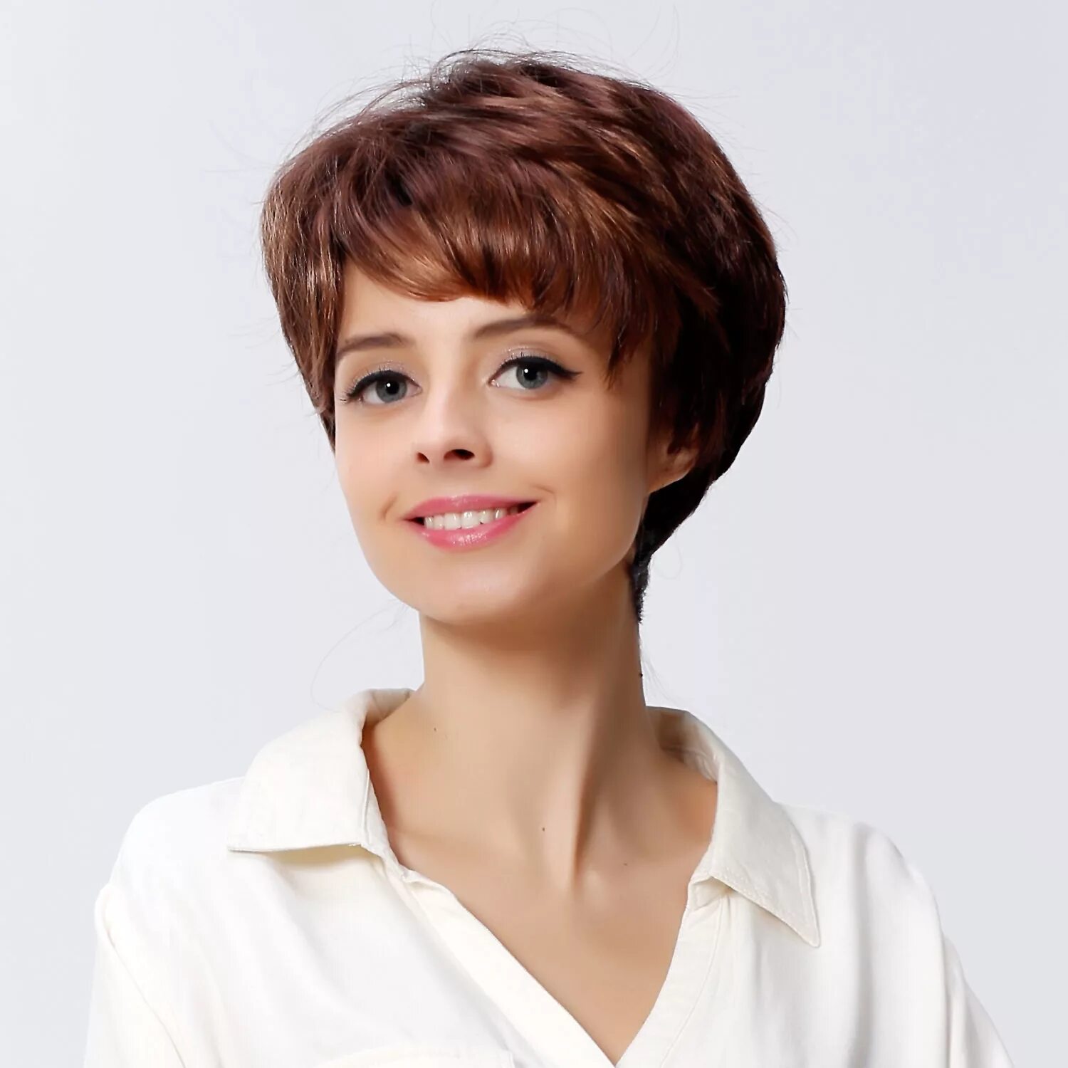 Стрижка ("pixie", "undercut"). Стрижка гарсон пикси асимметрия. Стрижка каприз долорес кондрашова. Стрижка гарсон пикси удлиненная. Подстричь короткую прическу.