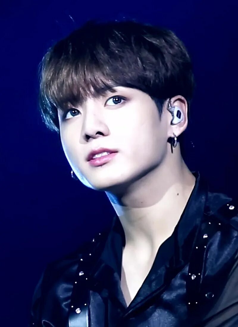 Bts jung kook. Чон джонгук. Джонгук БТС. Чон джонгук Чонгук. Чон Чонгук 2015.