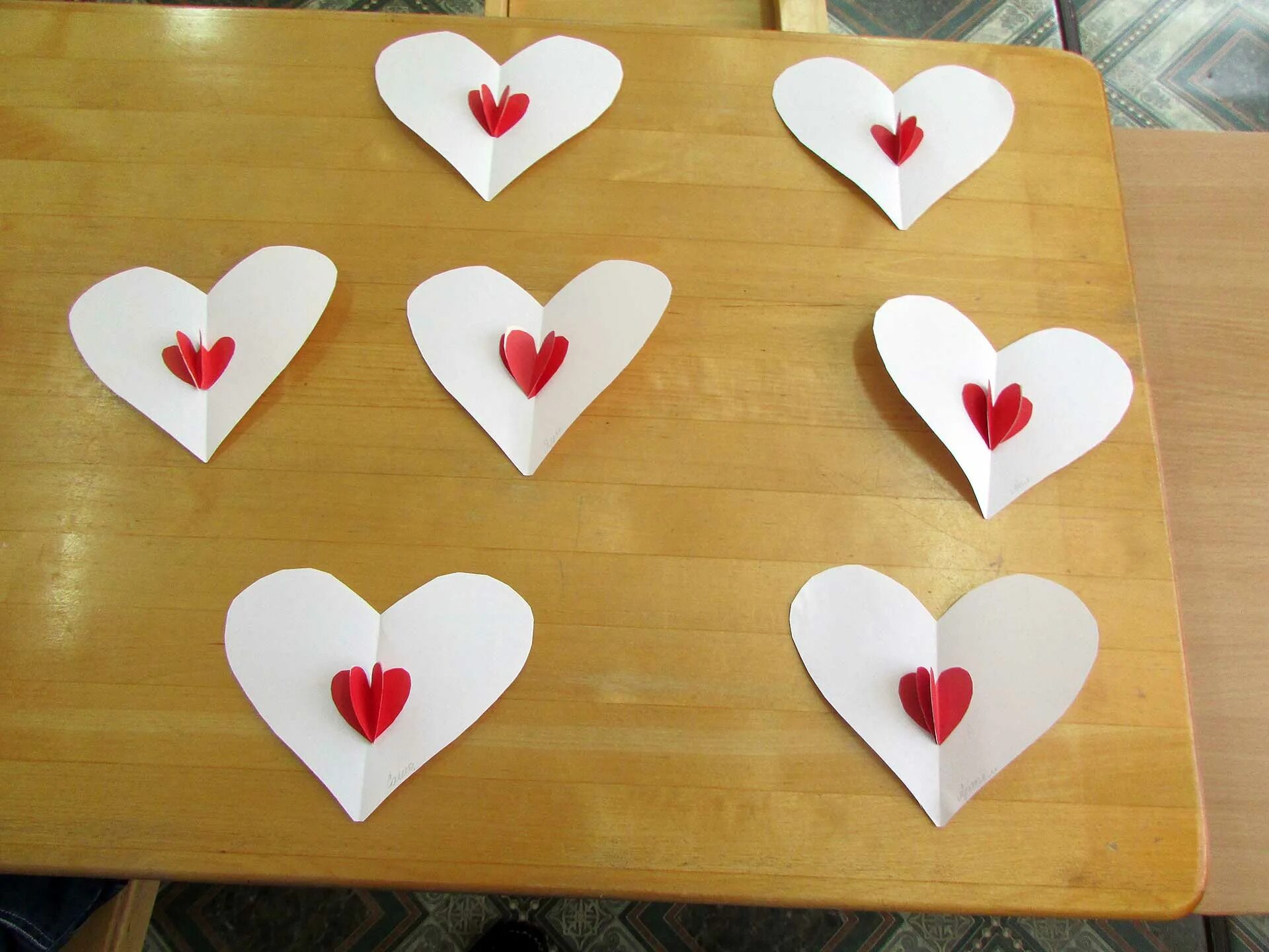 подарок маме старшая группа. день влюбленных в младшей группе. аппликация на 14 февраля в детском саду младшая группа. день влюбленных в младшей группе. день влюбленных в младшей группе.